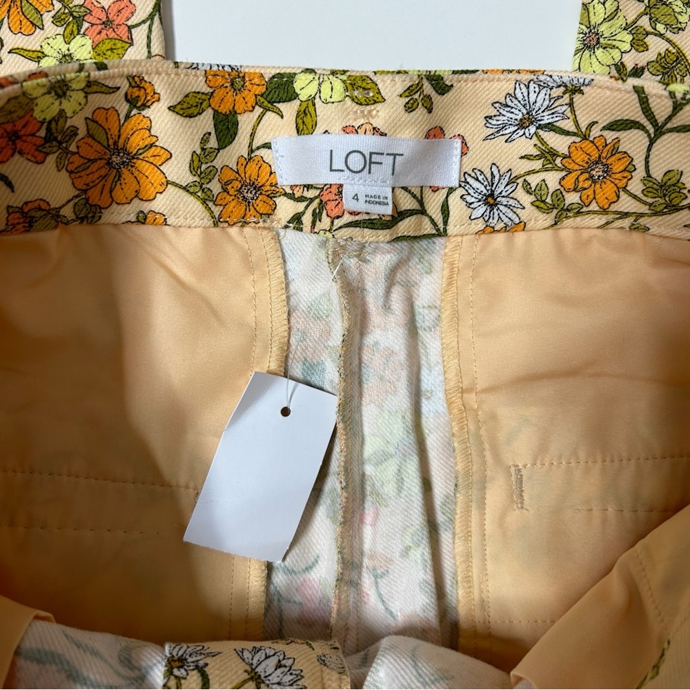 NWT (size 4) Loft Belted Sutton Kick Crop Pants in Floral - Picture 9 of 9